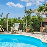 Marina Garden * Трапезаки